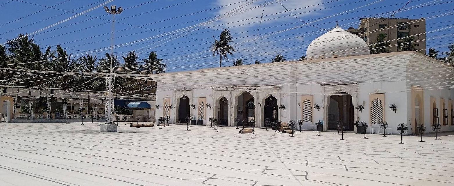 The open sahn courtyard of Bait ul Mukarram